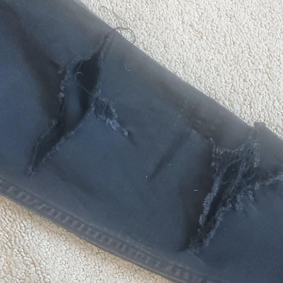 Hollister Black Distressed Jeans 1R - Picture 3 of 5